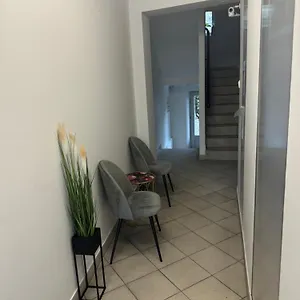 https://esa-home.warsawhotelspoland.com